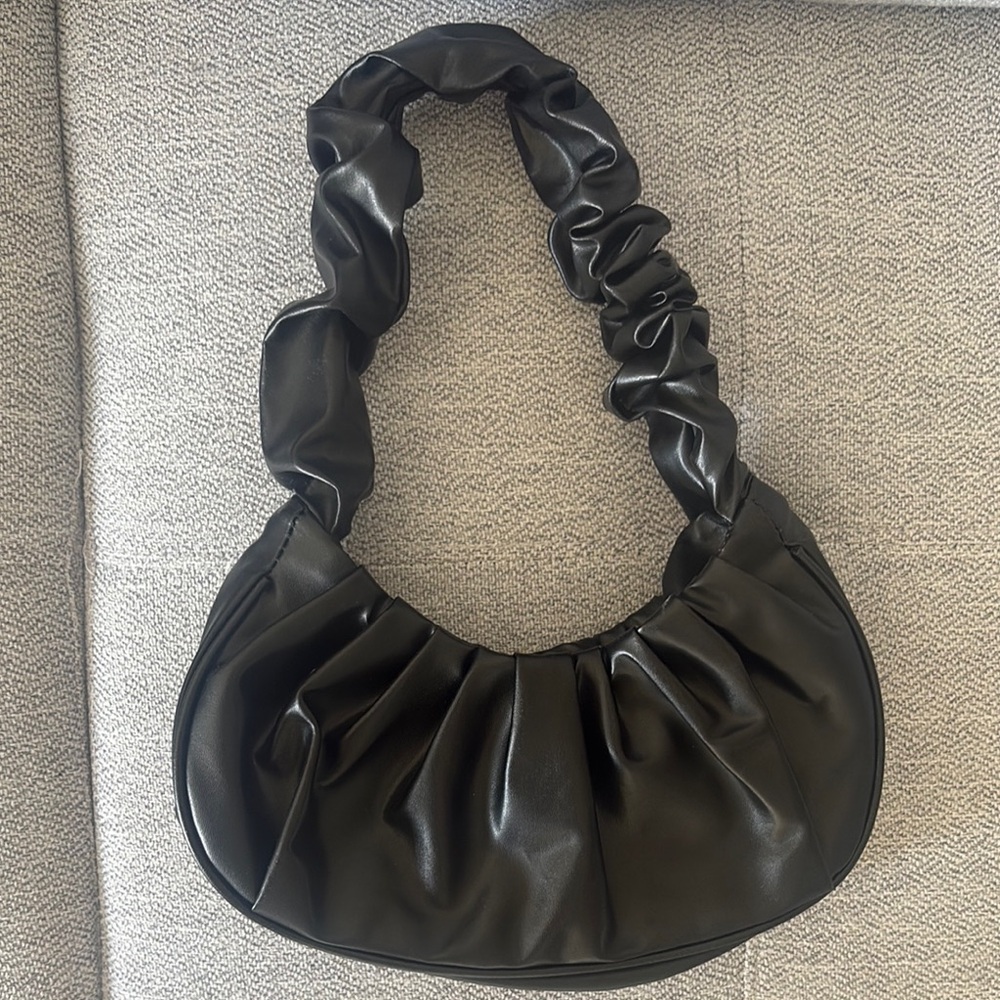 Elegant Black Women's Bag